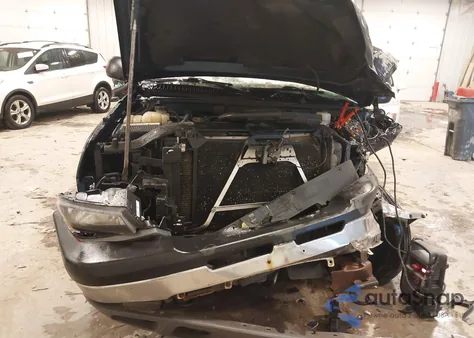 2004 Chevrolet Avalanche 1500 from USA, damaged, VIN 3GNEK12T44G224538